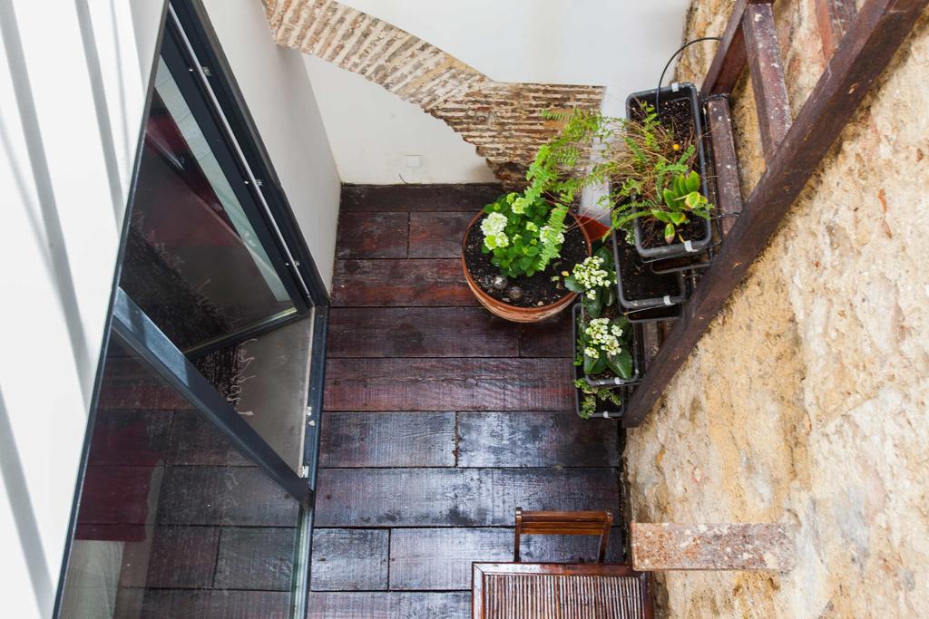 The Old Stables Chiado Apartments ลิสบอน ภายนอก รูปภาพ