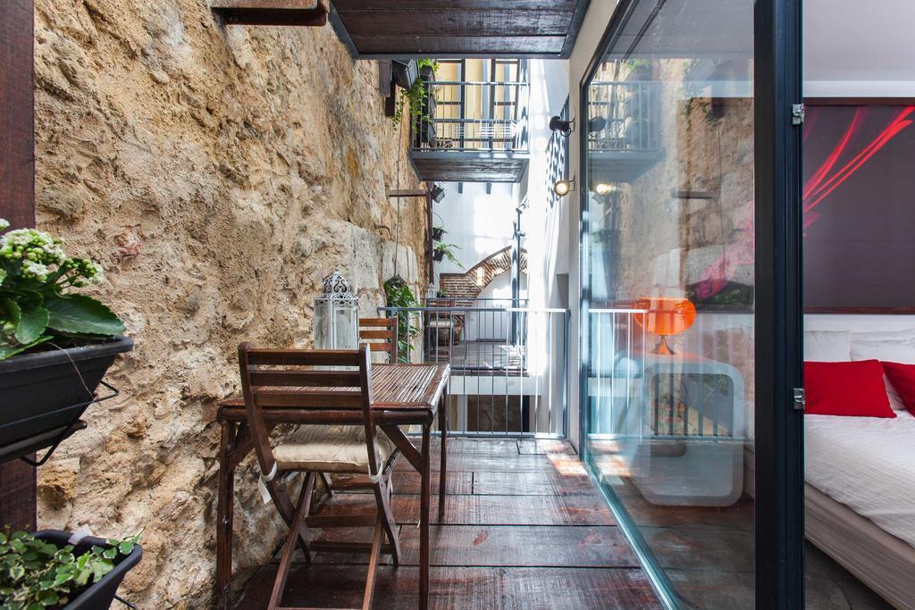 The Old Stables Chiado Apartments ลิสบอน ภายนอก รูปภาพ