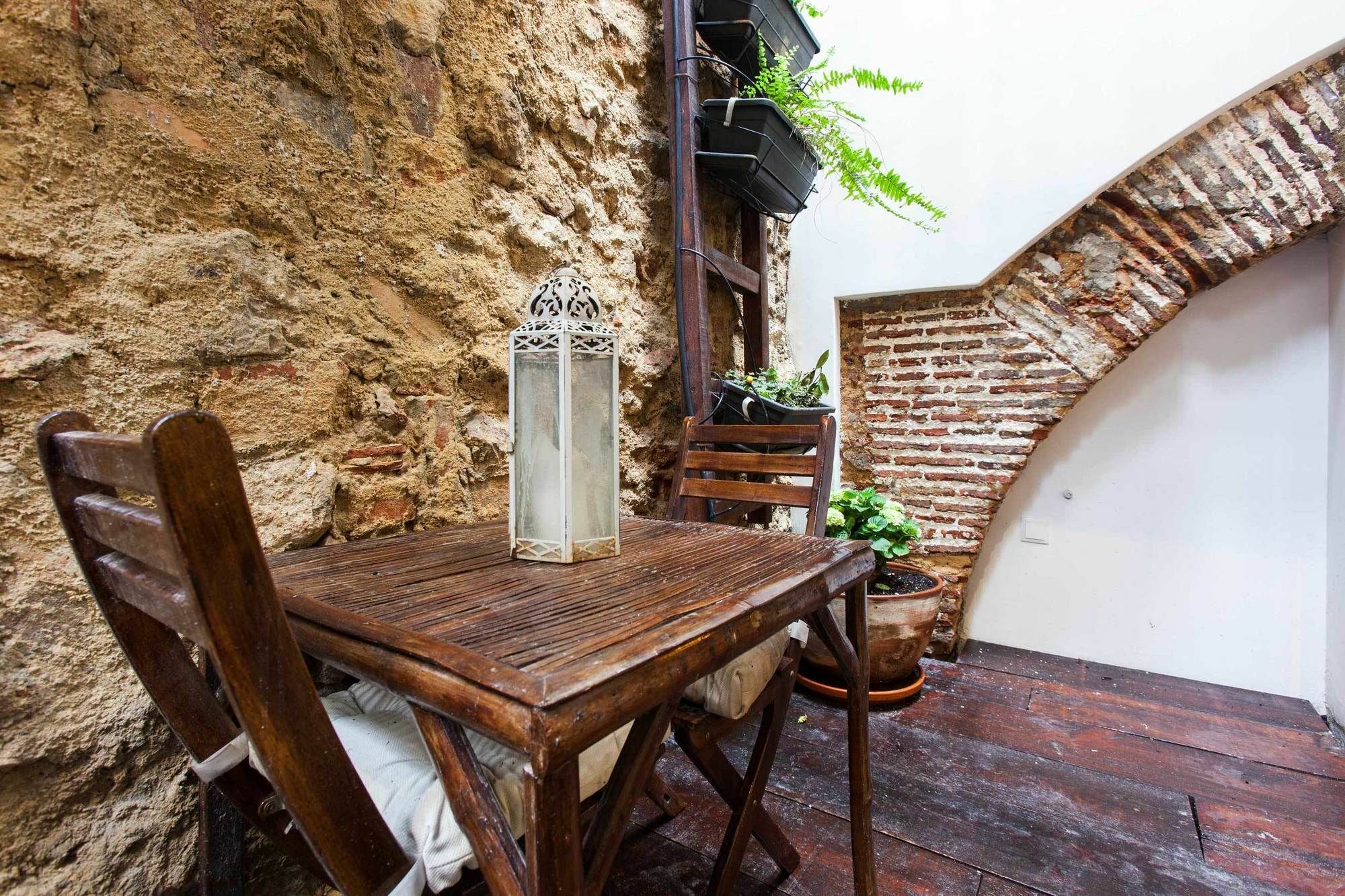 The Old Stables Chiado Apartments ลิสบอน ภายนอก รูปภาพ